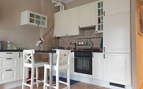 Chri02House